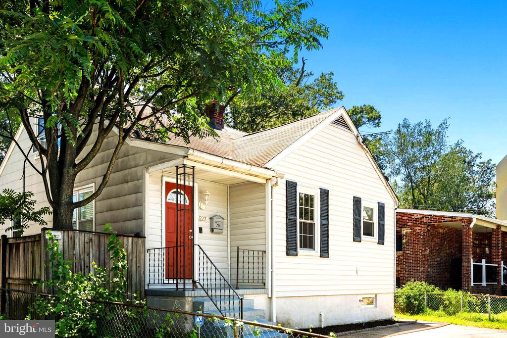 Residential in GLEN BURNIE 3