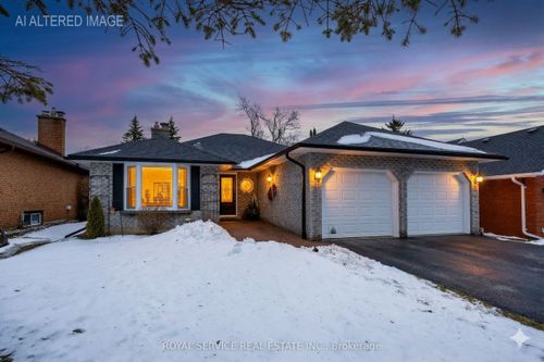 37 Russell Hill Road, Kawartha Lakes, ON, K0M1A0 | Card Image