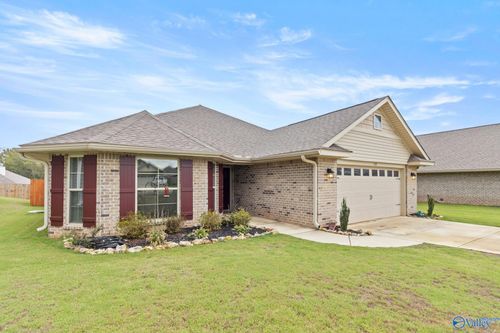 102 Samuel Rice Ct, New Market, AL, 35761-7302 | Card Image
