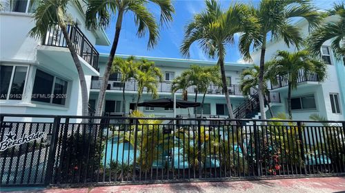 511-8100 Harding Ave, MIAMI BEACH, FL, 33141-1628 | Card Image