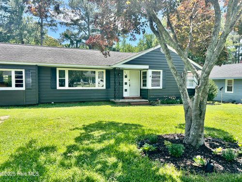 216 W 10th St, Scotland Neck, NC, 27874-1240 | Card Image