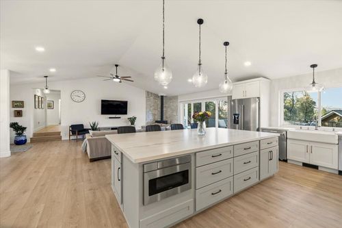 11716 Inverness Way, Auburn, CA, 95602 | Card Image