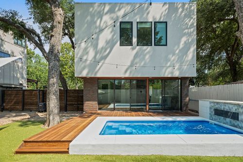 b-2017 Kinney Ave, Austin, TX, 78704-4007 | Card Image