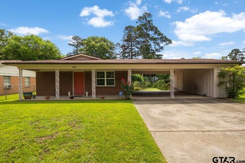 714 Marshall St., Carthage, TX, 75633 | Card Image