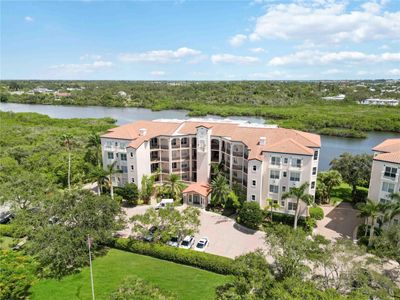 405 - 5450 Eagles Point Circle, Condo with 3 bedrooms, 2 bathrooms and null parking in Sarasota FL | Image 1