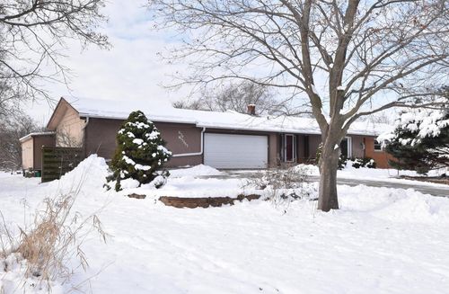 N70W17357 Fawn Avenue, Menomonee Falls, WI, 53051 | Card Image