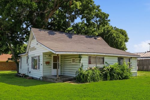 218 W Worth St, Grapevine, TX, 76051-5251 | Card Image