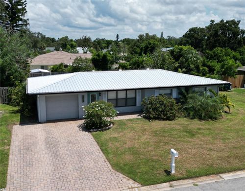 3013 Jennings Dr, SARASOTA, FL, 34239-7108 | Card Image