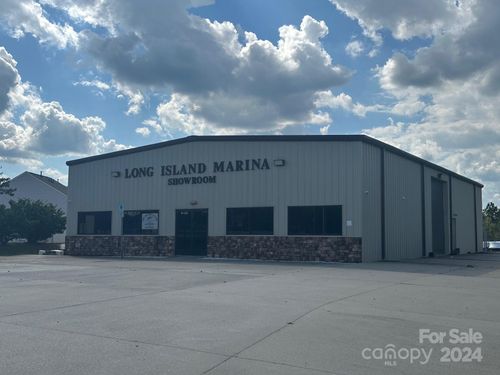 9195 Sherrills Ford Rd, Terrell, NC, 28682-8715 | Card Image