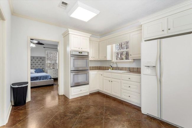 40-Kitchen | Image 40