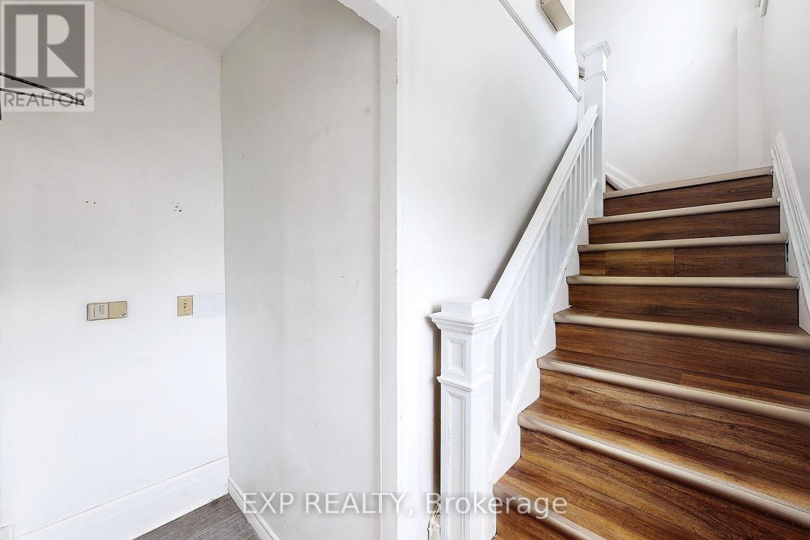 Residential Lease in Oshawa (O'Neill) 4