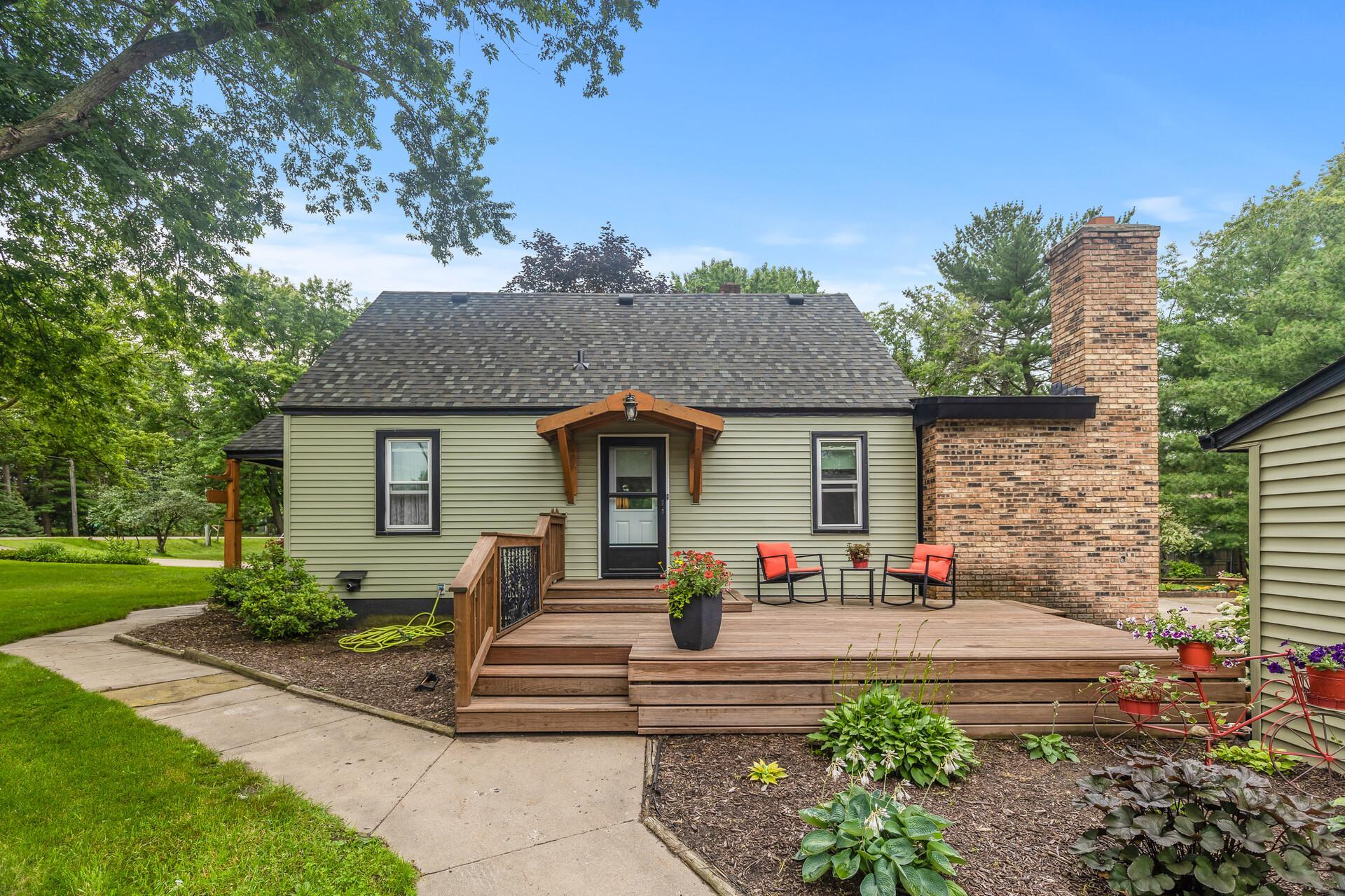 Otter Lake Rd, Saint Paul, MN 55110