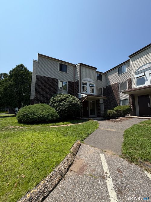 j216-7 Padanaram Rd, Danbury, CT, 06811-5721 | Card Image