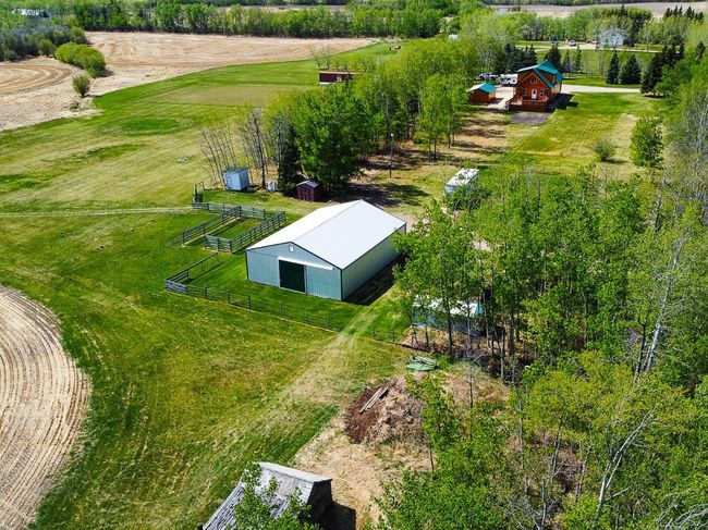 20133 Twp Rd 832, House other with 3 bedrooms, 2 bathrooms and null parking in St Isidore AB | Image 40