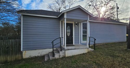 508 Gathings Ave, Covington, TX, 76636-4637 | Card Image