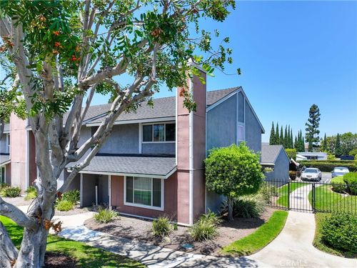 6200 Hefley St, Westminster, CA, 92683-2968 | Card Image