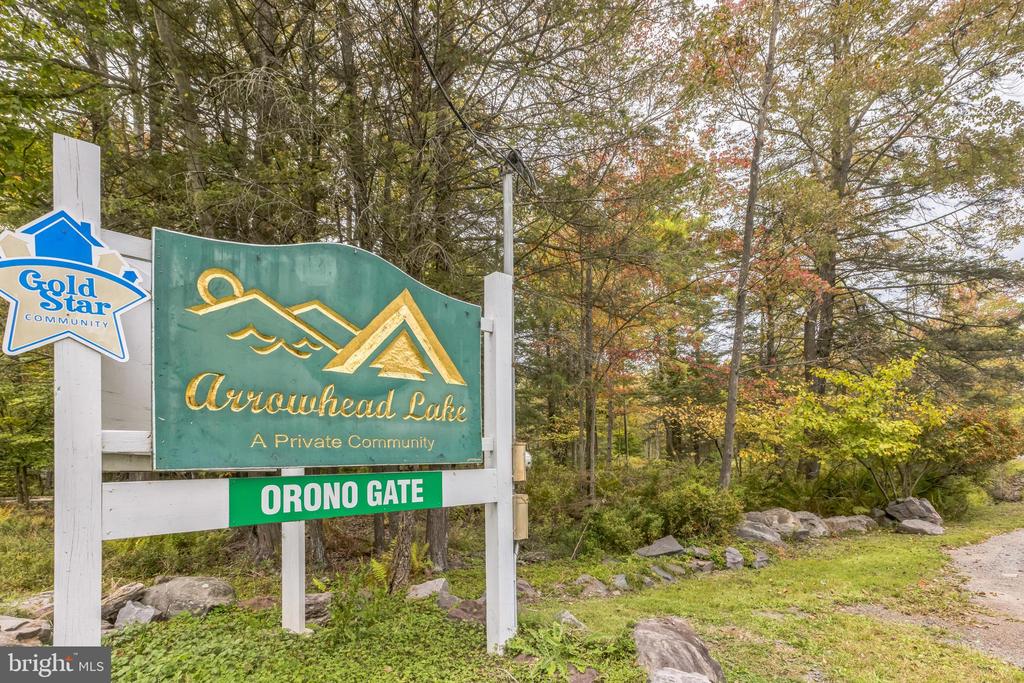 Lehigh Dr, Pocono Lake, PA 18347