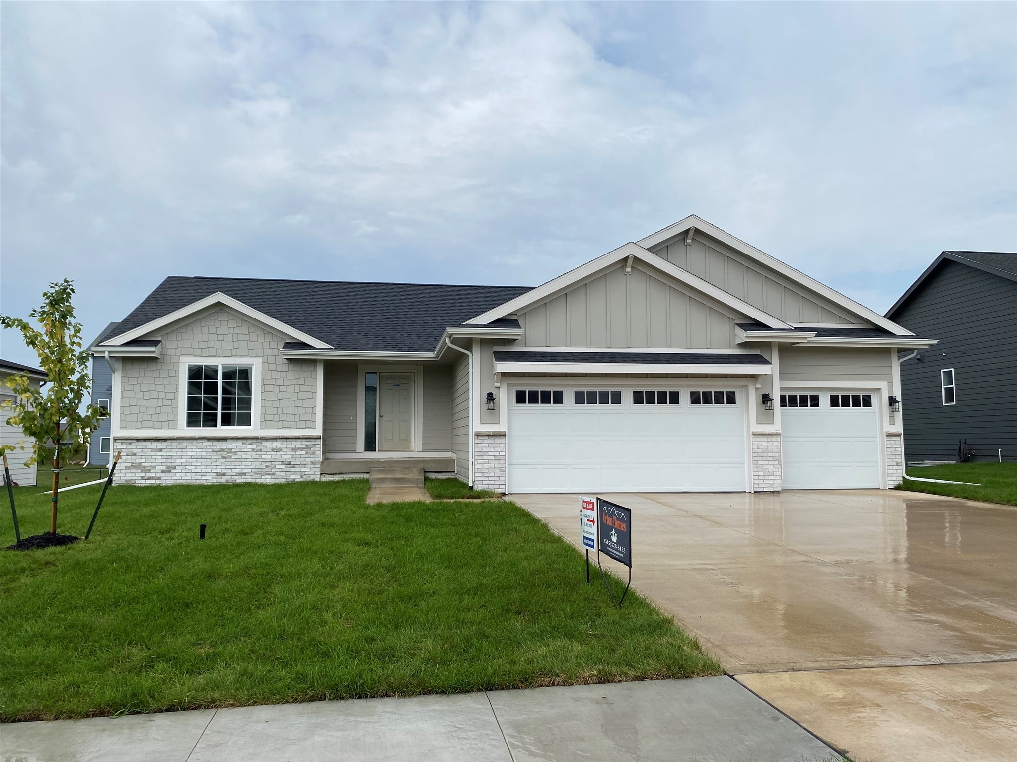 Abbott Dr, Waukee, IA 50263