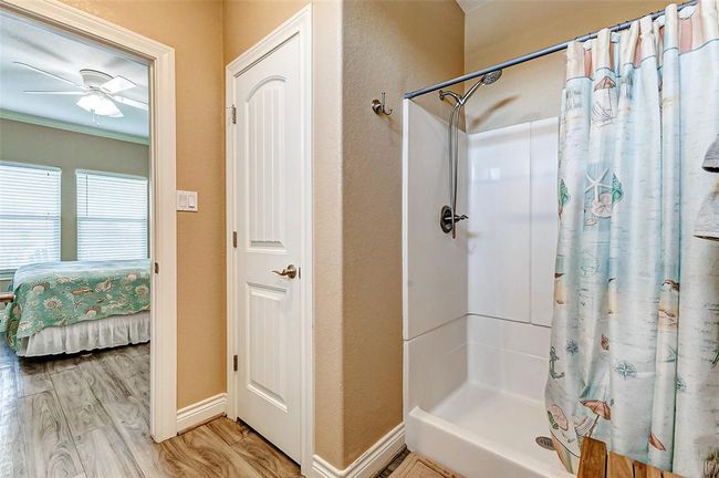 881 Buell, House other with 3 bedrooms, 2 bathrooms and null parking in Crystal Beach TX | Image 19