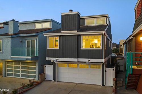 3908 Ocean Dr, Oxnard, CA, 93035 | Card Image