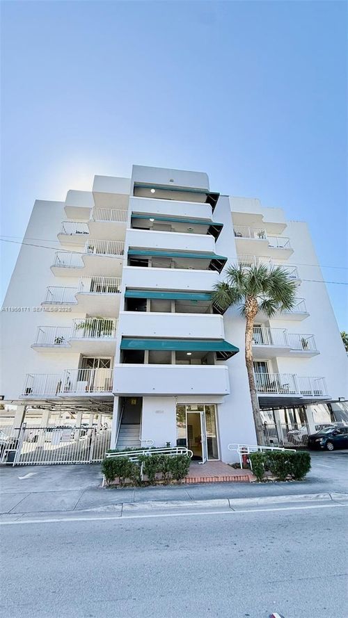 508-4854 Nw 7th St, Miami, FL, 33126-2189 | Card Image
