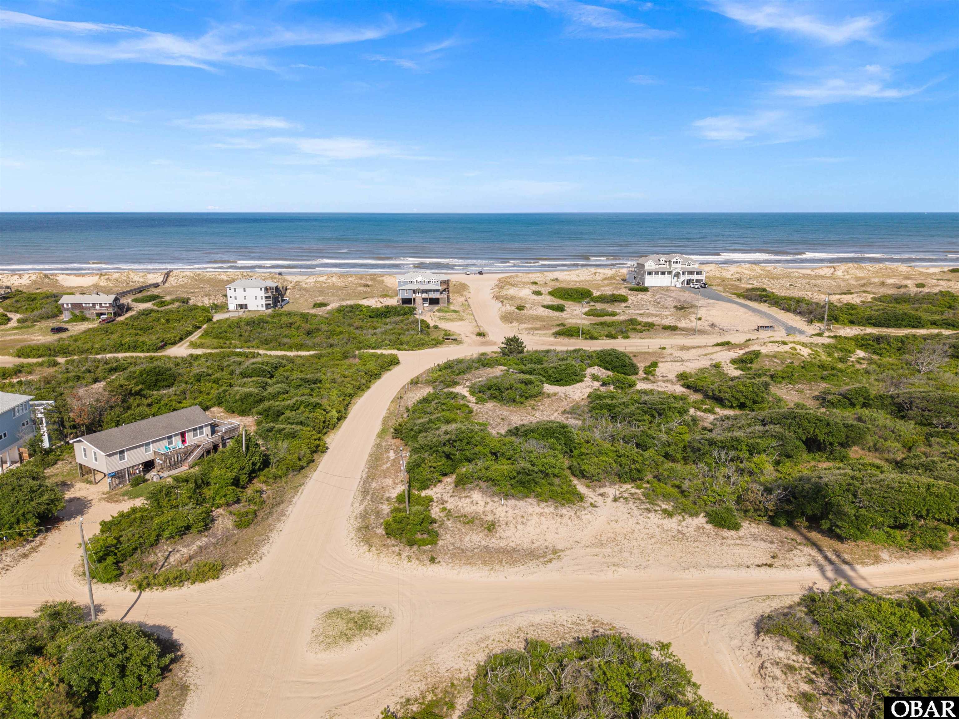Land in Corolla 5