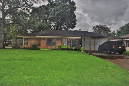 2003 Stonecrest Dr, Houston, TX, 77018-7124 | Card Image