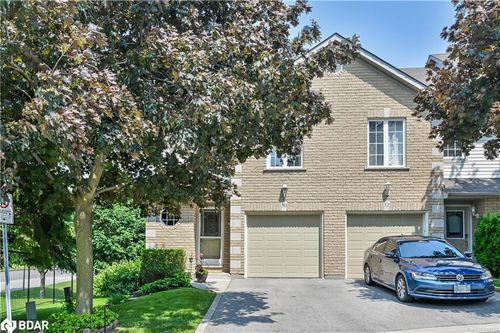 30-31 Moss Blvd, Dundas, ON, L9H7A6 | Card Image
