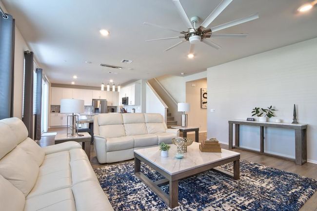 Den/Family/Great Room | Image 9