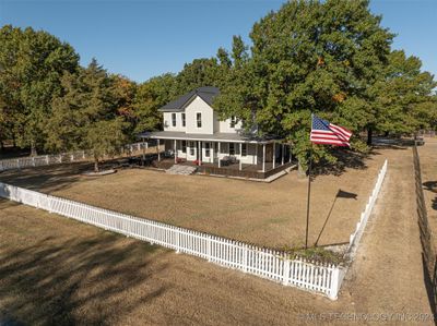 5558 N 441 Road, House other with 3 bedrooms, 2 bathrooms and null parking in Adair OK | Image 2