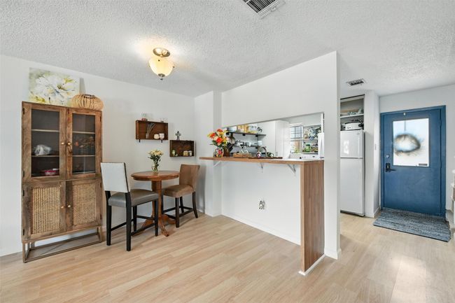 15 Abbey Rd, Townhouse with 2 bedrooms, 2 bathrooms and null parking in Euless TX | Image 6