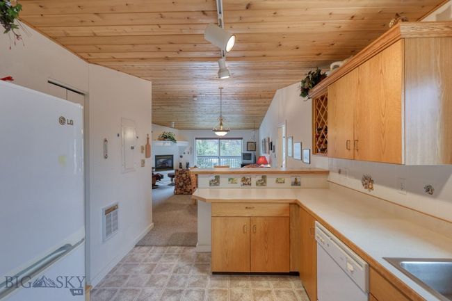 B19 - 155 Aurora Lights Dr, Condo with 2 bedrooms, 2 bathrooms and null parking in Big Sky MT | Image 13