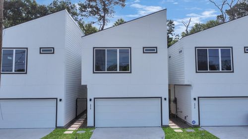 5818 Burt St, Houston, TX, 77091-4006 | Card Image