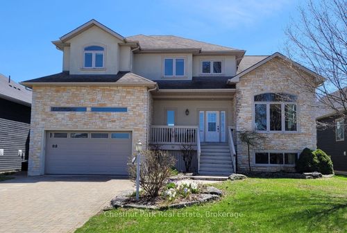 82 Stanley St, Collingwood, ON, L9Y0G7 | Card Image
