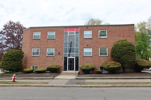 c4-101 Walker St, Newton, MA, 02460 | Card Image