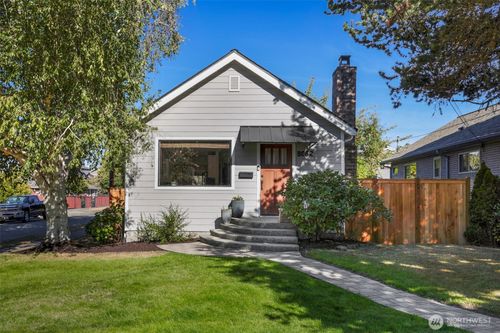 8062 30th Avenue Nw, Seattle, WA, 98117 | Card Image