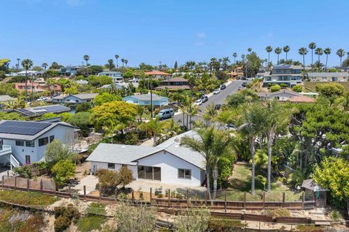 1001 Hurstdale Ave, Cardiff by the Sea, CA, 92007-1421 | Card Image