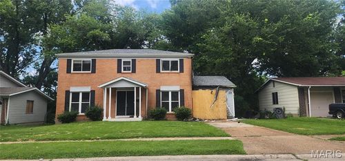 2225 Spoonwood Ln, Florissant, MO, 63033-1740 | Card Image