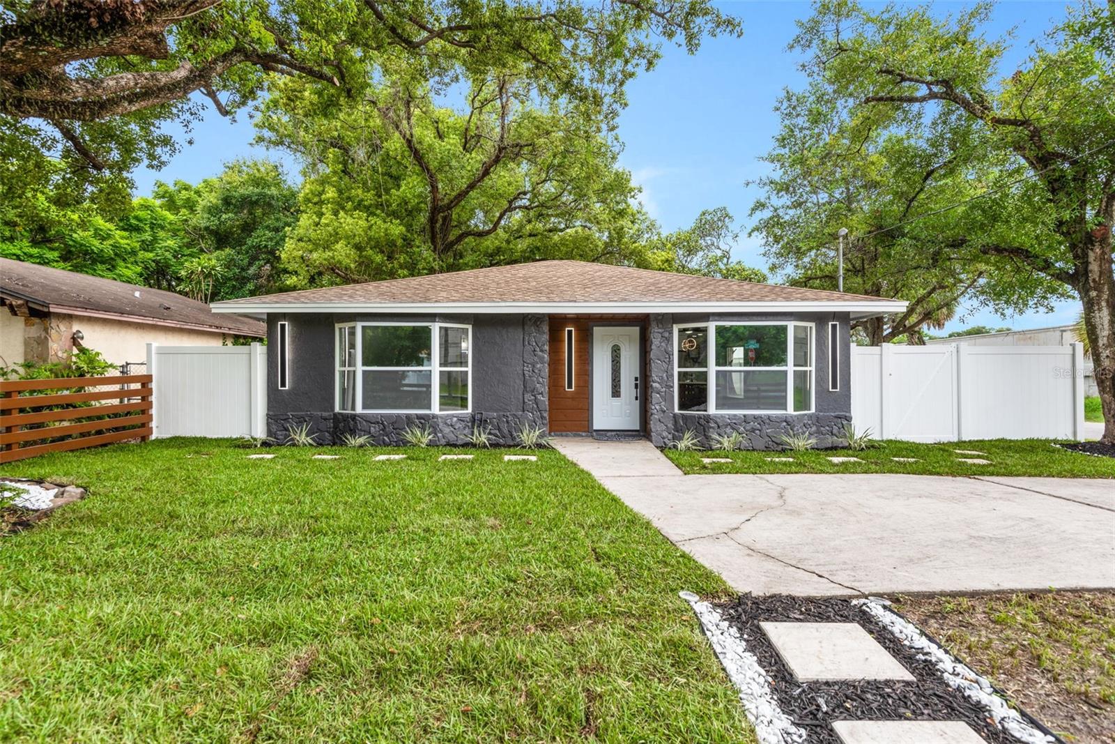 Curtis St, Tampa, FL 33603