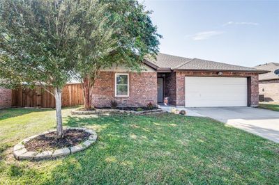 110 Ringneck Drive, House other with 3 bedrooms, 2 bathrooms and null parking in Sanger TX | Image 1