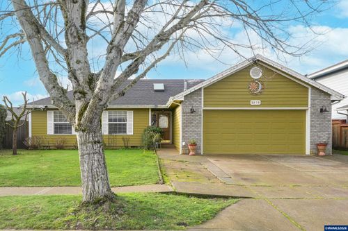 2573 Michael Dr Ne, Salem, OR, 97305 | Card Image