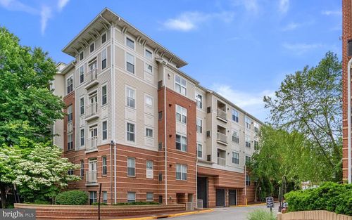 124-9480 Virginia Center Blvd, VIENNA, VA, 22181-4810 | Card Image