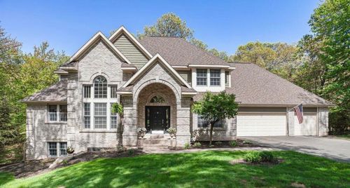 7023 Dunloe Ct Ne, Belmont, MI, 49306-9022 | Card Image