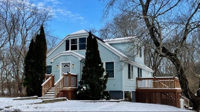 Nichols Ave, Attleboro, MA 02703