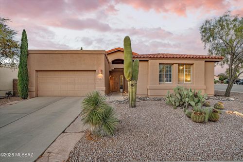 204 N Fenceline Drive, Tucson, AZ, 85748 | Card Image