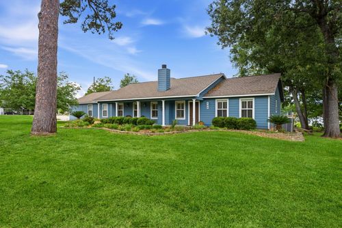 109 Branding Iron, Livingston, TX, 77351 | Card Image