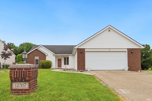 12317 Tumblebrook Ln, Fort Wayne, IN, 46818-8786 | Card Image