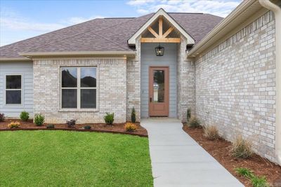 6013 Springwood Circle, House other with 4 bedrooms, 2 bathrooms and null parking in Bryant AR | Image 2