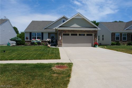 4161 Hidden Village Dr, Perry, OH, 44081-9235 | Card Image