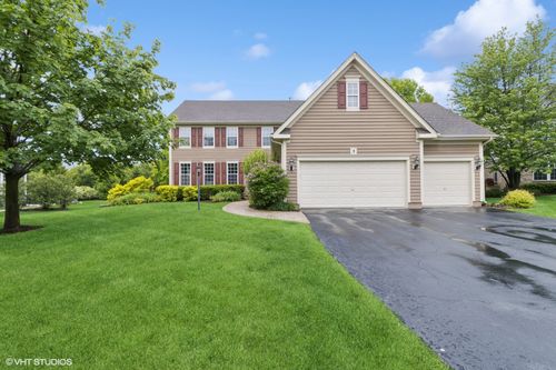 5 N Chestnut Ct, Hawthorn Woods, IL, 60047-1632 | Card Image